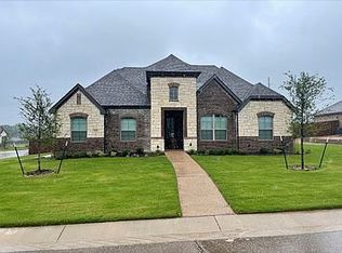 256 Big Creek Loop, Hewitt, TX 76643
