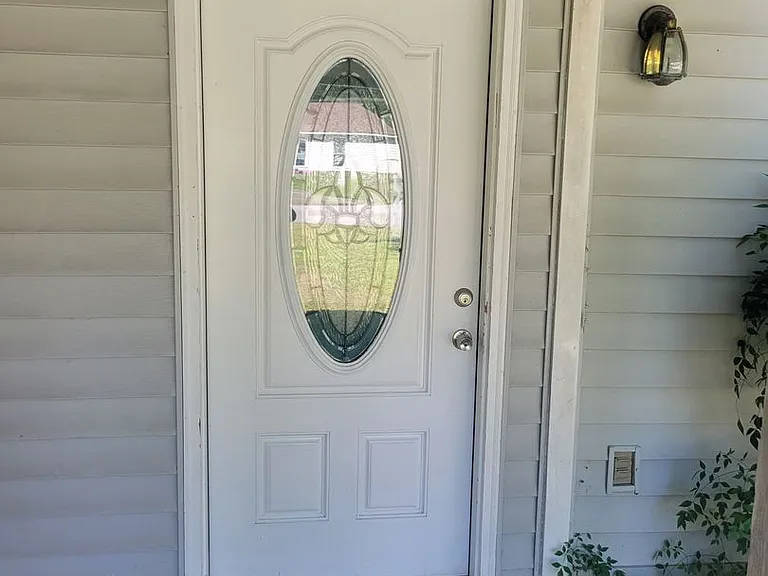 15 Lakewood Ct — Photo 2