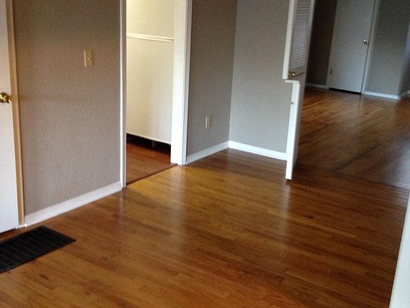 2nd image of 1925 Hasley Dr