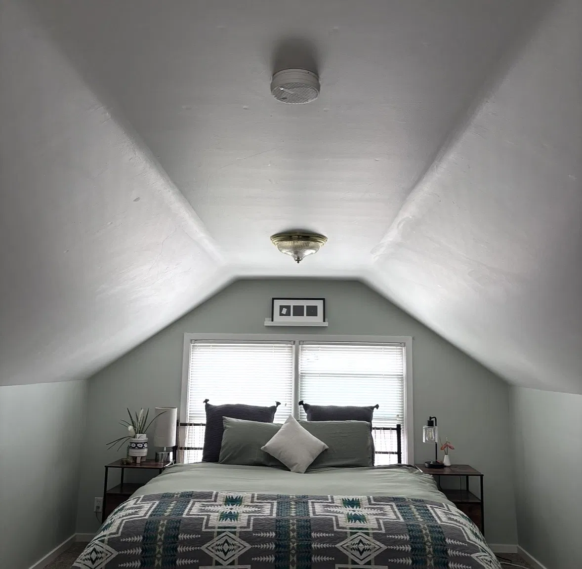 3 bed, 2100 sqft, $2,900 — Photo 4