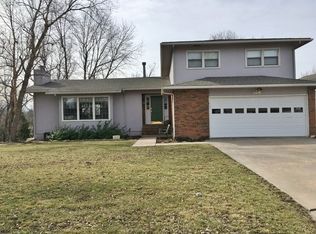 309 Sherman Dr, Newton, KS 67114