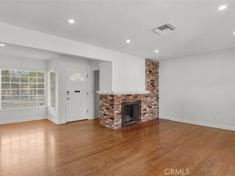 19349 Friar St — Photo 5