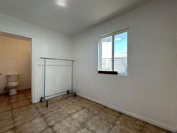 4th image of 1496 Belle St #B