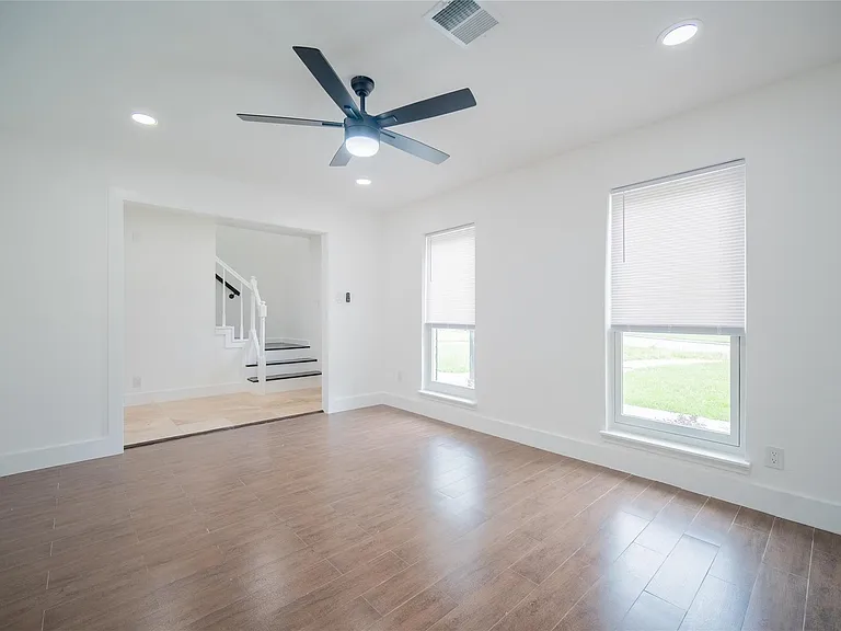4815 Caris St — Photo 15
