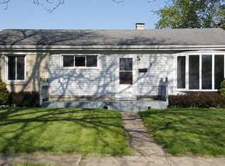 619 N 3rd Ave, Villa Park, IL 60181
