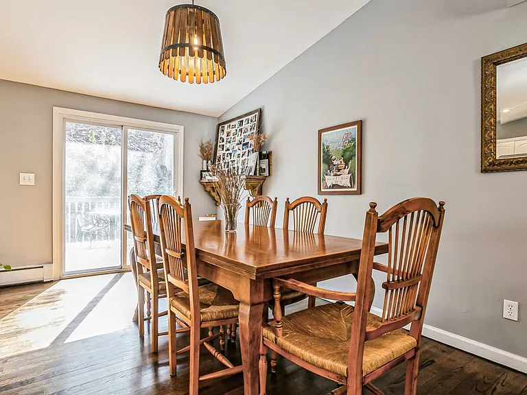 33 Brookside Pl — Photo 8