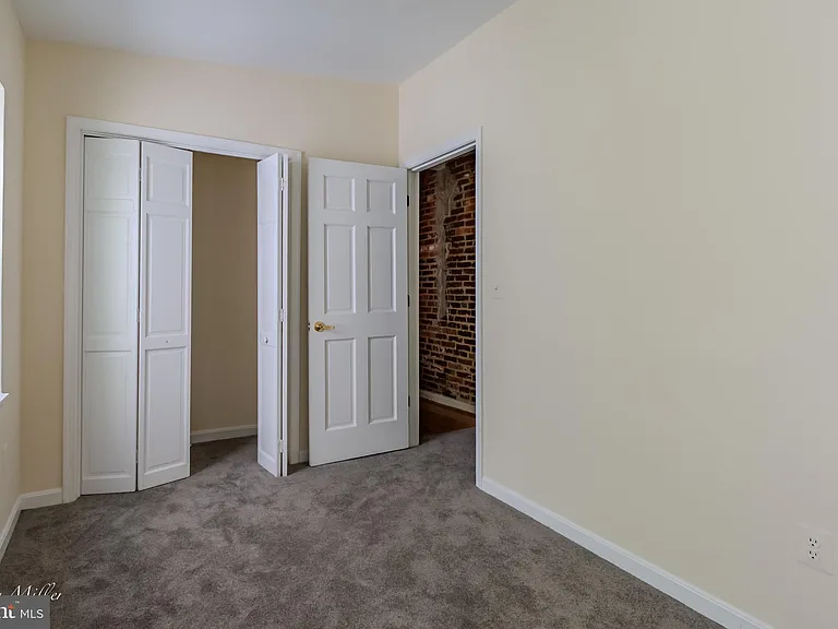 1712 Thames St — Photo 13