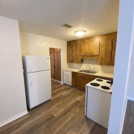 5th image of 1247 Sedeeva Cir S