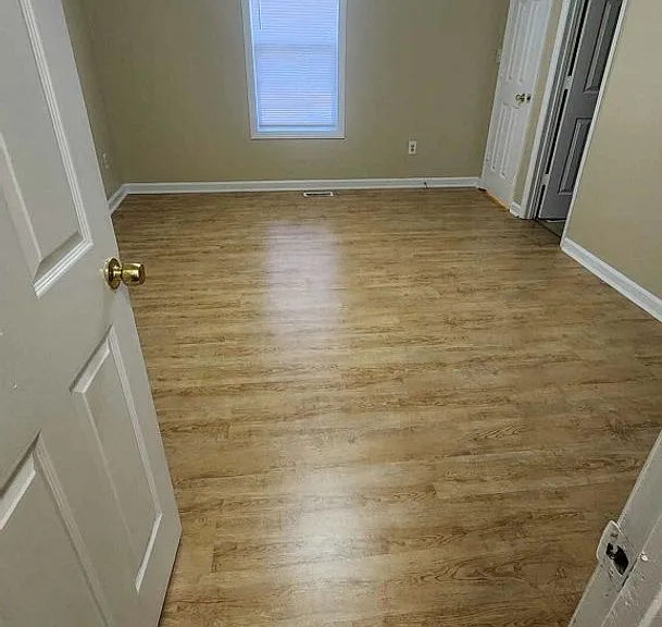 215 Hay St — Photo 10