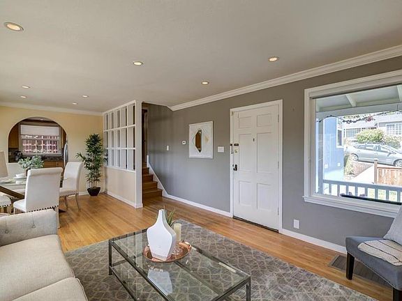 4th image of 1723 Hickory Ave