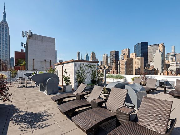 5th image of 155 E 34th St APT 18B