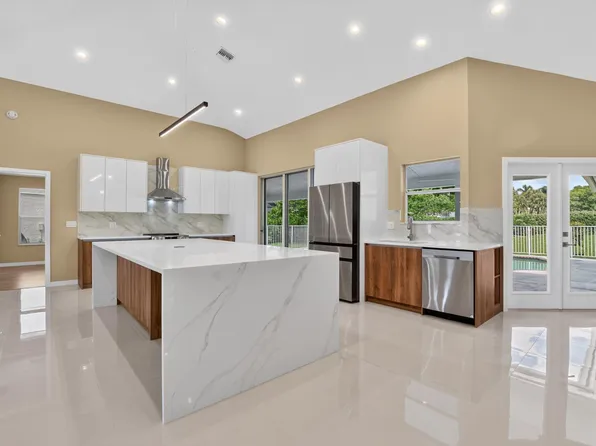 22201 Collington Drive, Boca Raton, FL 33428