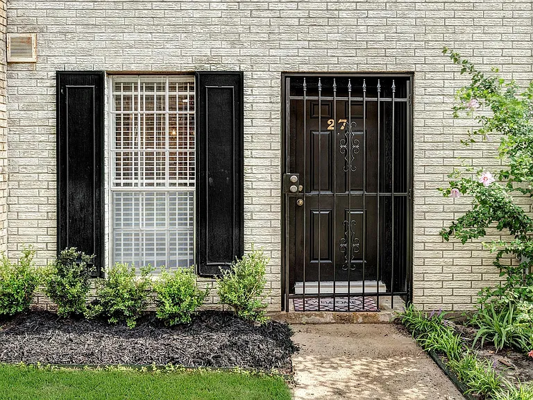 1715 Moritz Dr #27 — Photo 3