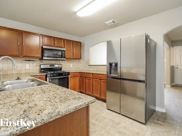 3607 Zephyr Glen Way — Photo 8