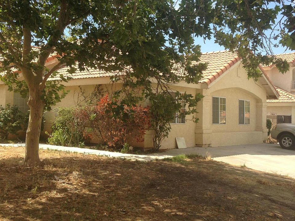 2nd image of 44049 Sunview Ct