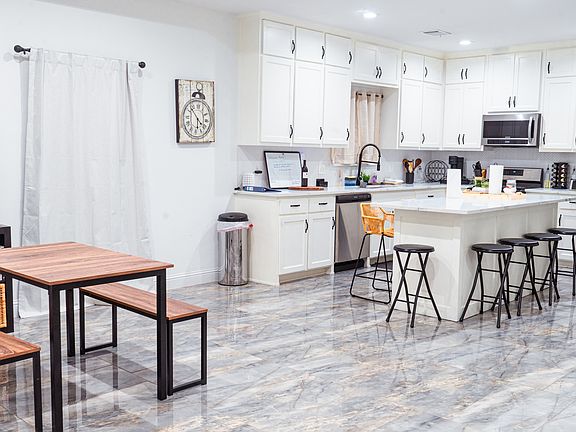 4th image of 4943 Bernal Dr