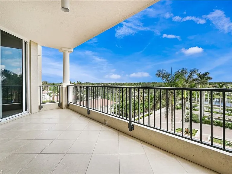 23850 Via Italia Cir #404 — Photo 36