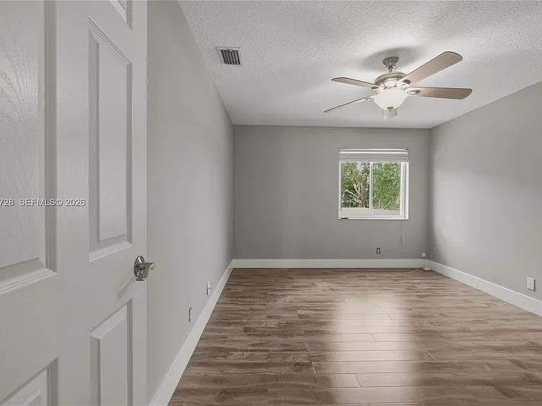5285 NW 112th Ter — Photo 25