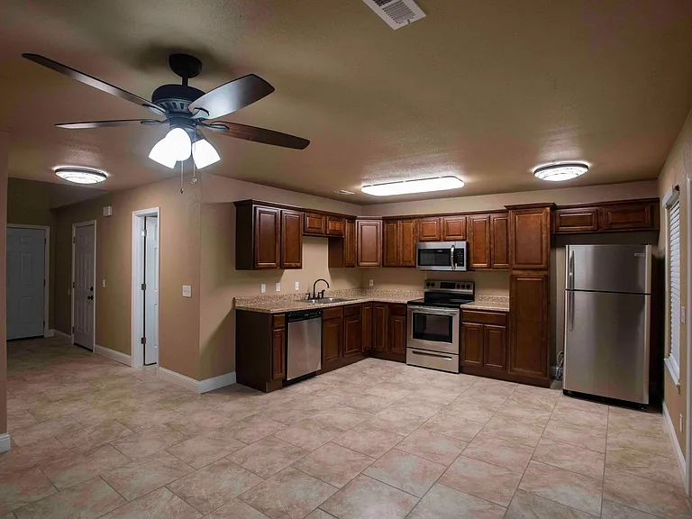 1566 N Dawn Dr — Photo 1