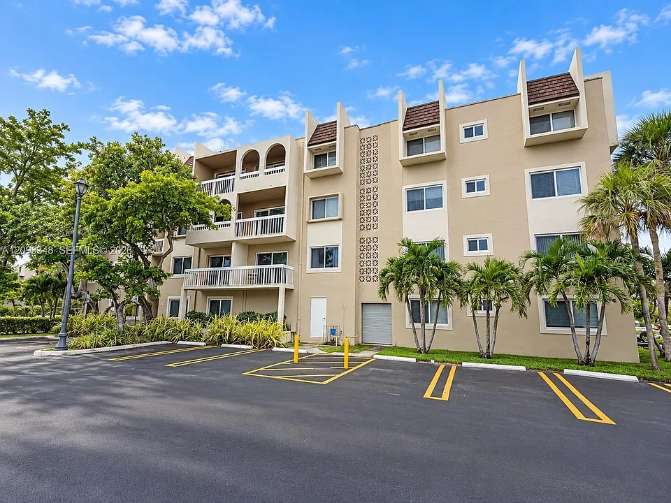 7732 Camino Real #F-401