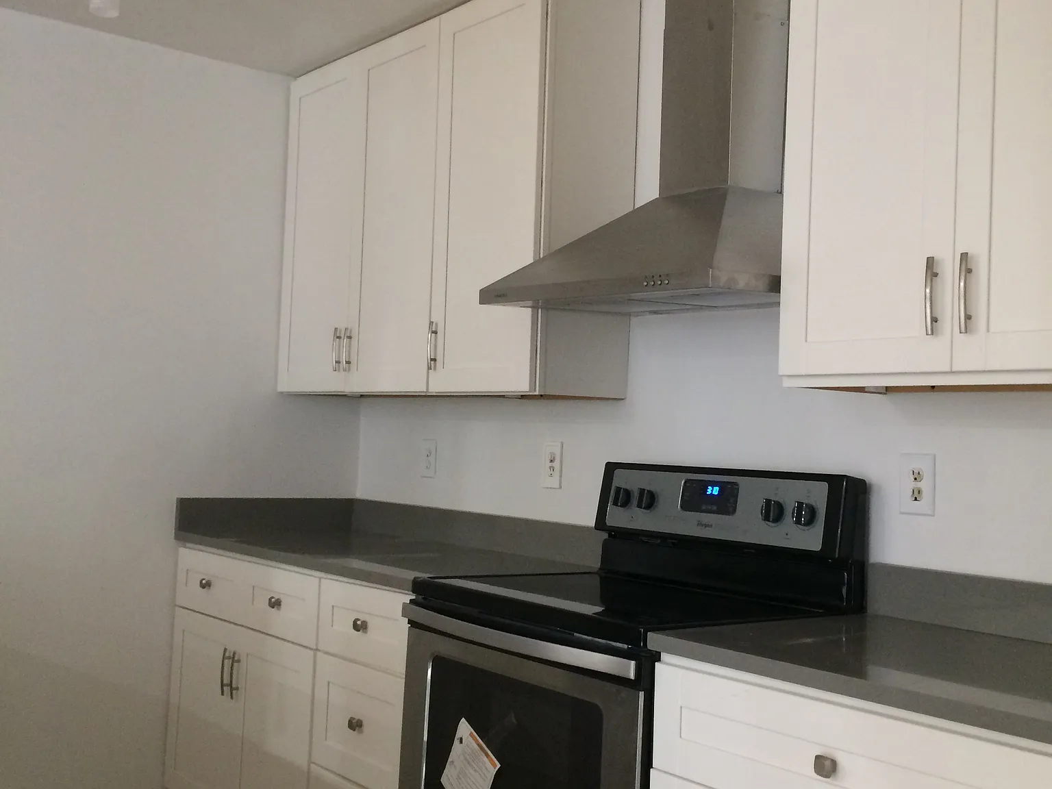 Modern And Private Th 3bed 2.5baths — Photo 4