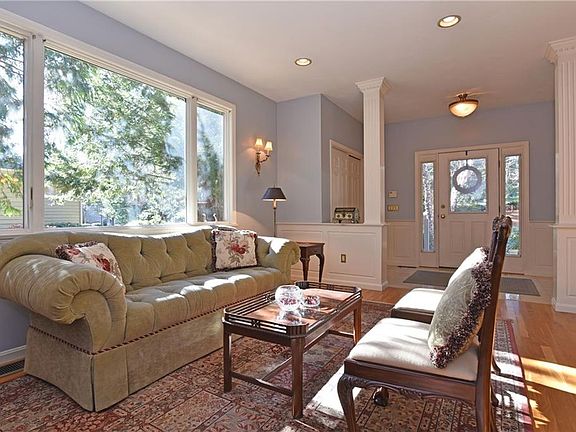 5th image of 162 Pine Glen Dr #162