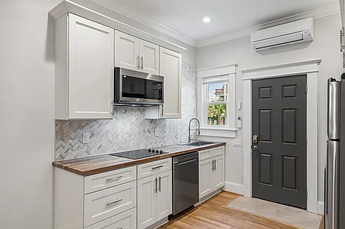 688 King St #A Photo 1