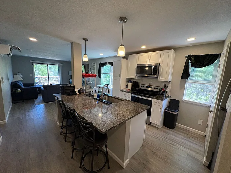 6741 Dublin Loop W — Photo 3