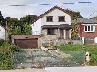 594 Ridelle Ave, Toronto, ON M6B 1K9