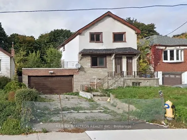 594 Ridelle Ave, Toronto, ON M6B 1K9