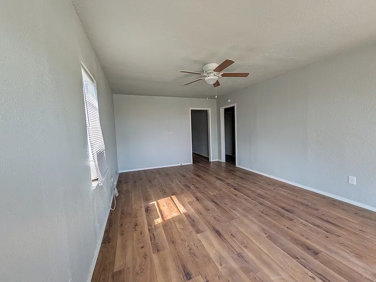 616 W Oklahoma Ave — Photo 5