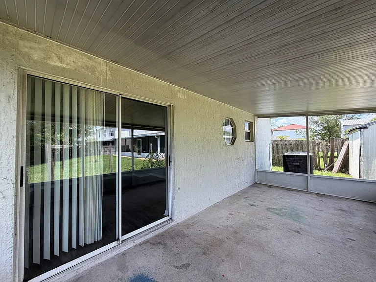 7327 N High Bluff Rd — Photo 15