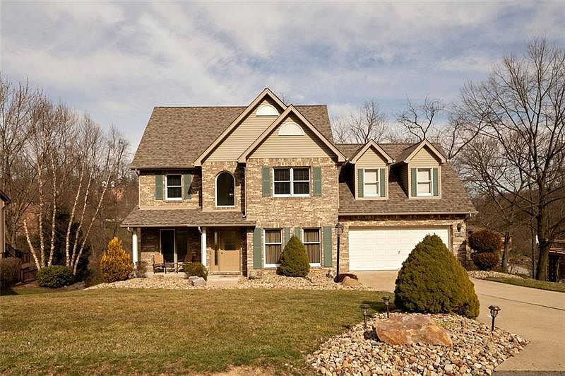 1st image of 561 Kingfred Dr