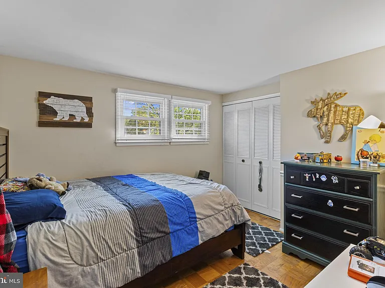1435 Crofton Pkwy — Photo 29