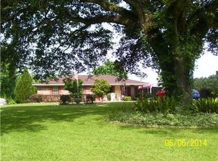 3024 E River Rd, Oakdale, LA 71463