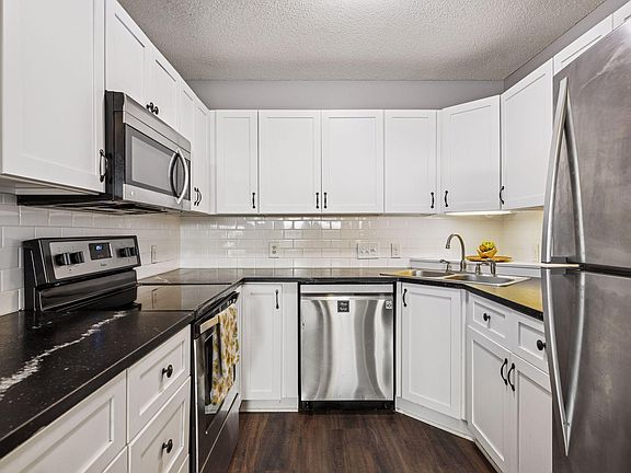 5th image of 350 Shelard Pkwy Unit 111