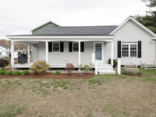 8 1st Ave, Northbridge, MA 01534