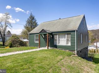 42 Spruce St, Coatesville, PA 19320