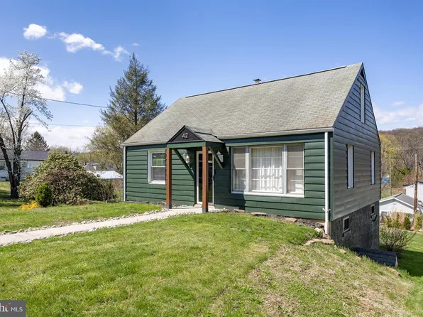 42 Spruce St, Coatesville, PA 19320