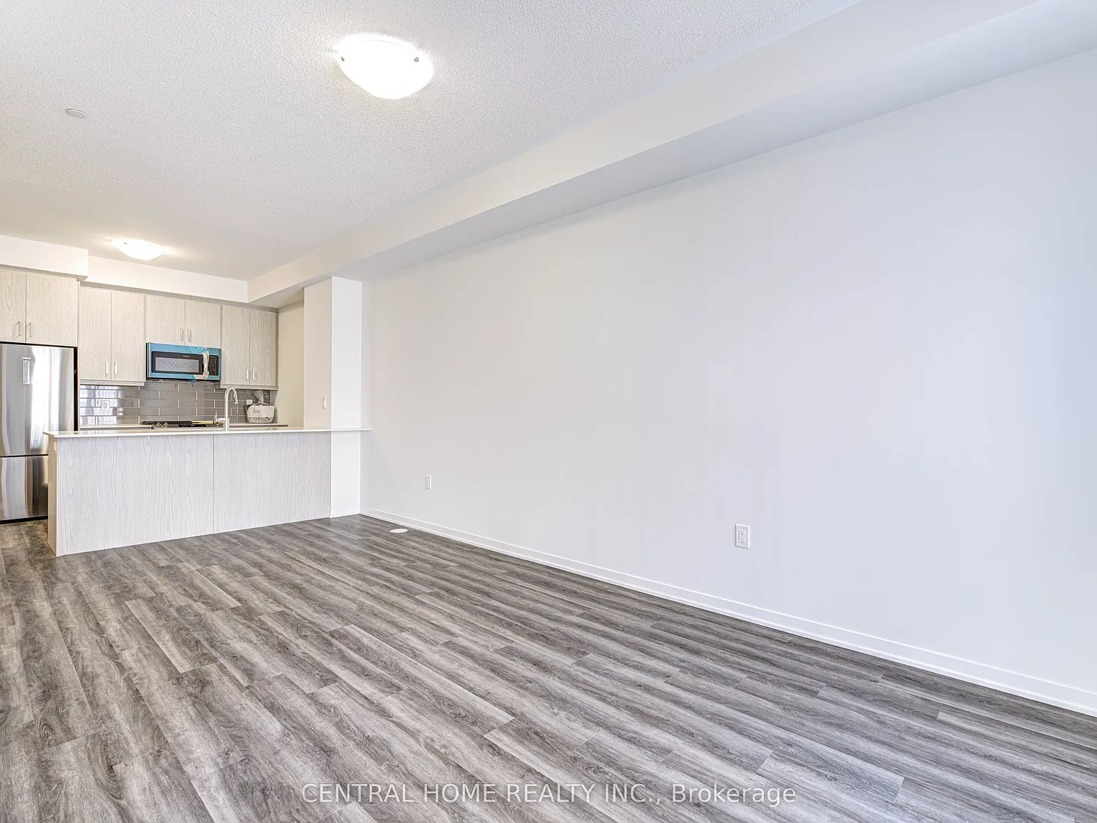 2 bed, $2,700 — Photo 4