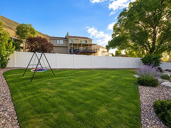 5th image of 462 E Parowan Way