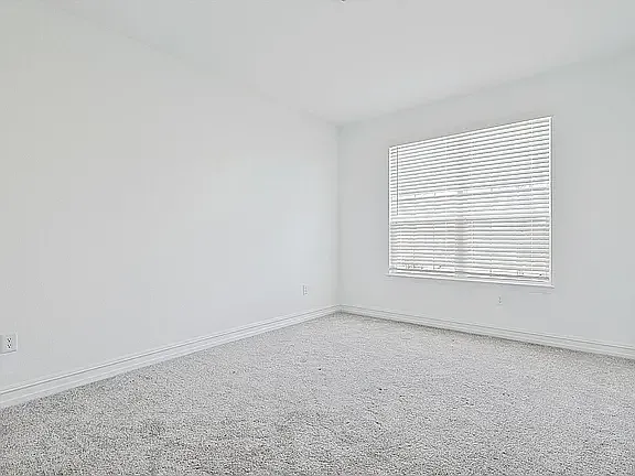 3621 Cadogan St — Photo 16