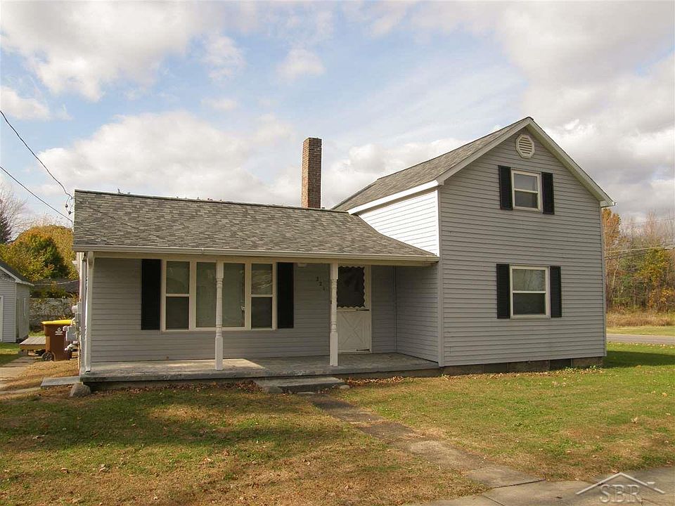 1st image of 221 N 1st St