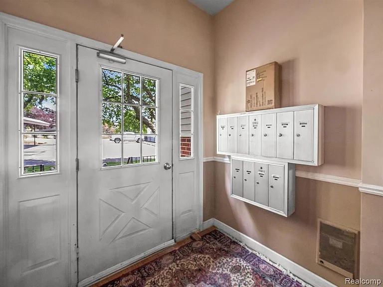 490 Baldwin Ave #5 — Photo 6