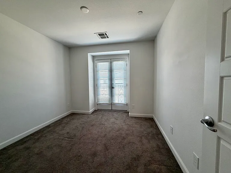 691 Pickled Pepper Pl — Photo 31