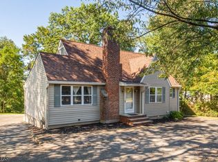 51 S Ridgedale Ave, East Hanover, NJ 07936