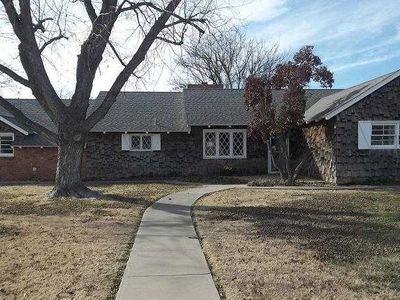 602 SW 10th St, Dimmitt, TX, 79027