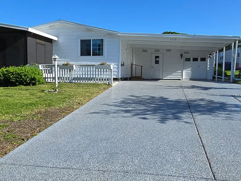 1715 Pebble Beach Ln — Photo 26
