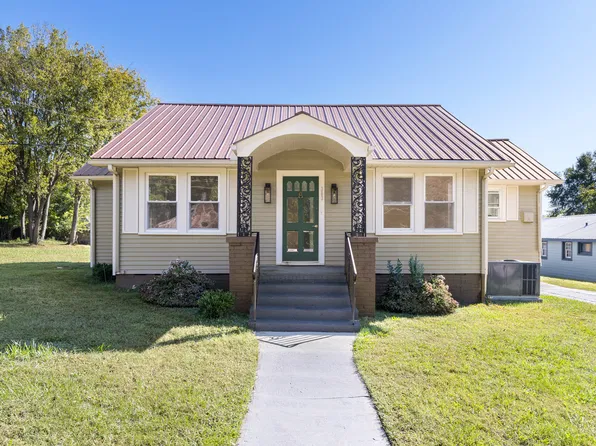 303 W Hill Ave S, Hillsborough, NC 27278
