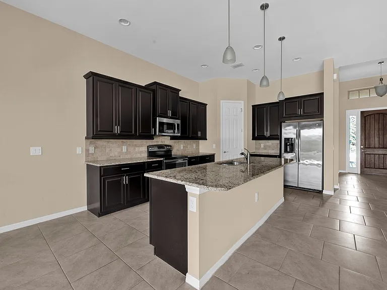 16176 Aberdeen Ave — Photo 6